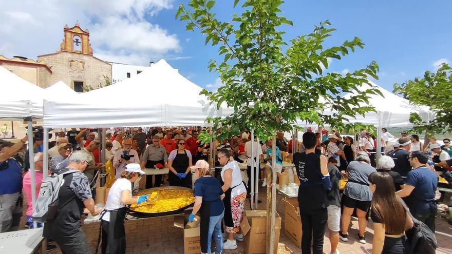 Romería y paella en la ermita para honrar por todo lo alto a la patrona de Vinaròs