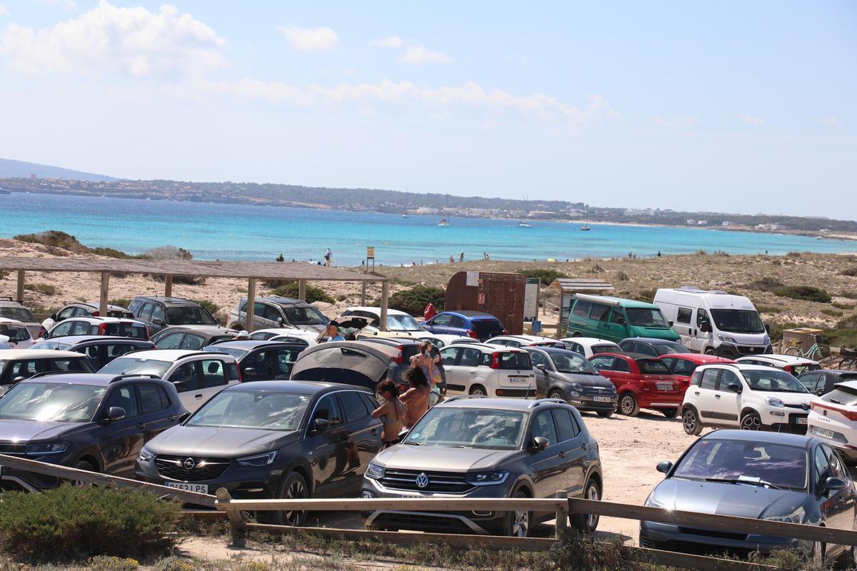 Galería: Control de acceso a ses Illetes y a la playa de Llevant en Formentera