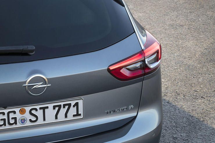 El Sports Tourer estará disponible en Gálvez Motor y Autopremier, concesionarios oficiales de Opel en la provincia