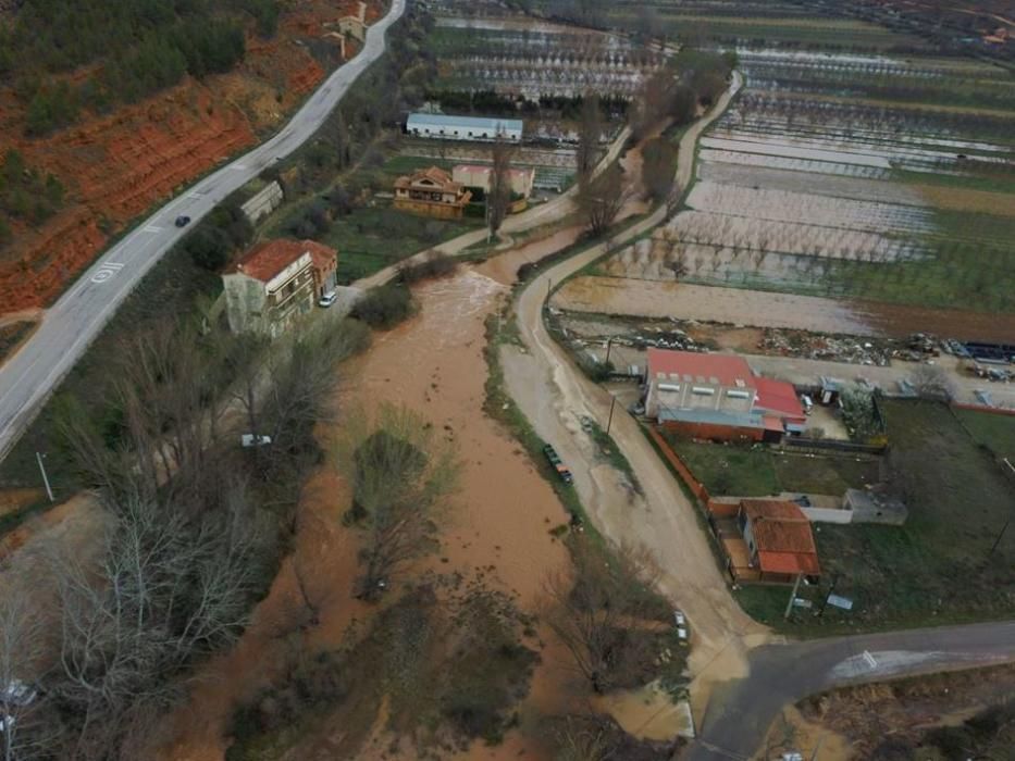 El río Túria se desborda a su paso por Ademuz