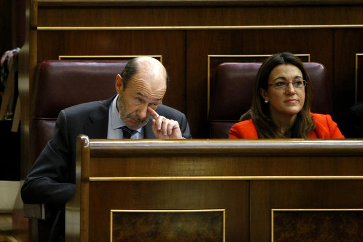Soraya Rodríguez, amb Alfredo Pérez Rubalcaba, al Congrés, el 19 de setembre. Soraya Rodríguez, amb Alfredo Pérez Rubalcaba, al Congrés, el 19 de setembre.