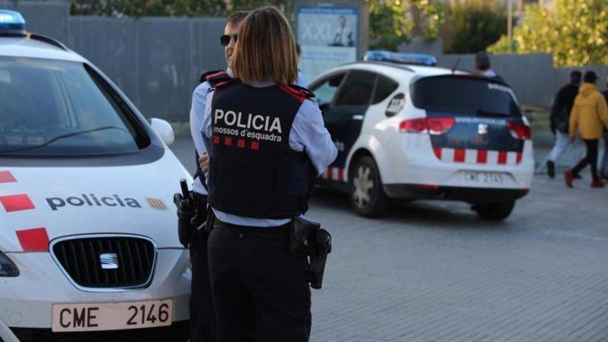 Un anciano con el carné dado de baja provoca dos accidentes en dos horas