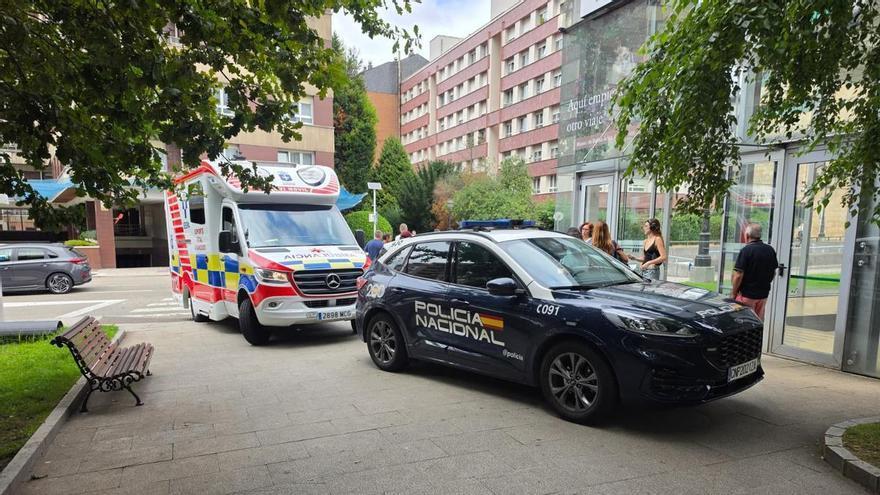 La mujer arrollada por un tren en Oviedo, fuera de peligro