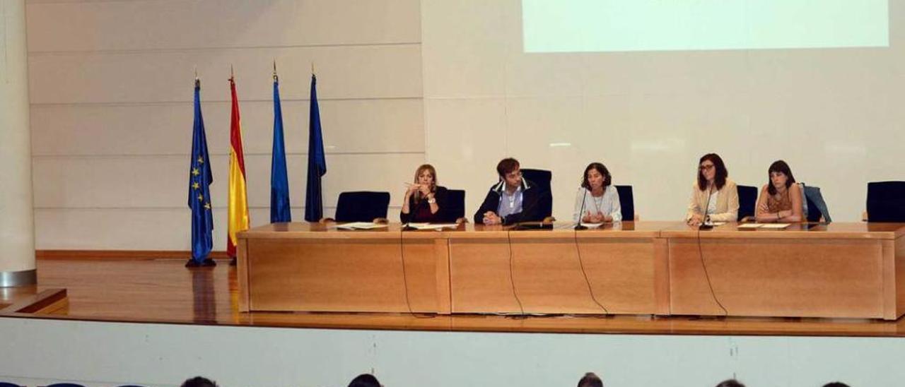 El acto del inicio del curso académico, ayer, en la Politécnica de Mieres.