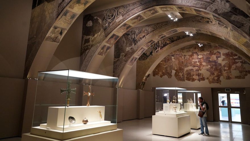 La sala del MNAC donde se encuentran las pinturas murales de Sijena