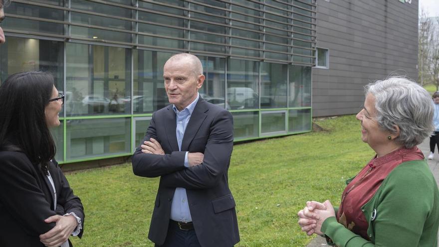 Crujeiras incorpora a su equipo al cardiólogo González Juanatey: "Liderará a estratexia biosanitaria da USC"