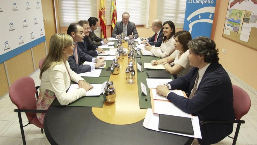 Fabra ha presidido la reunión del Pleno del Consell en El Campello.