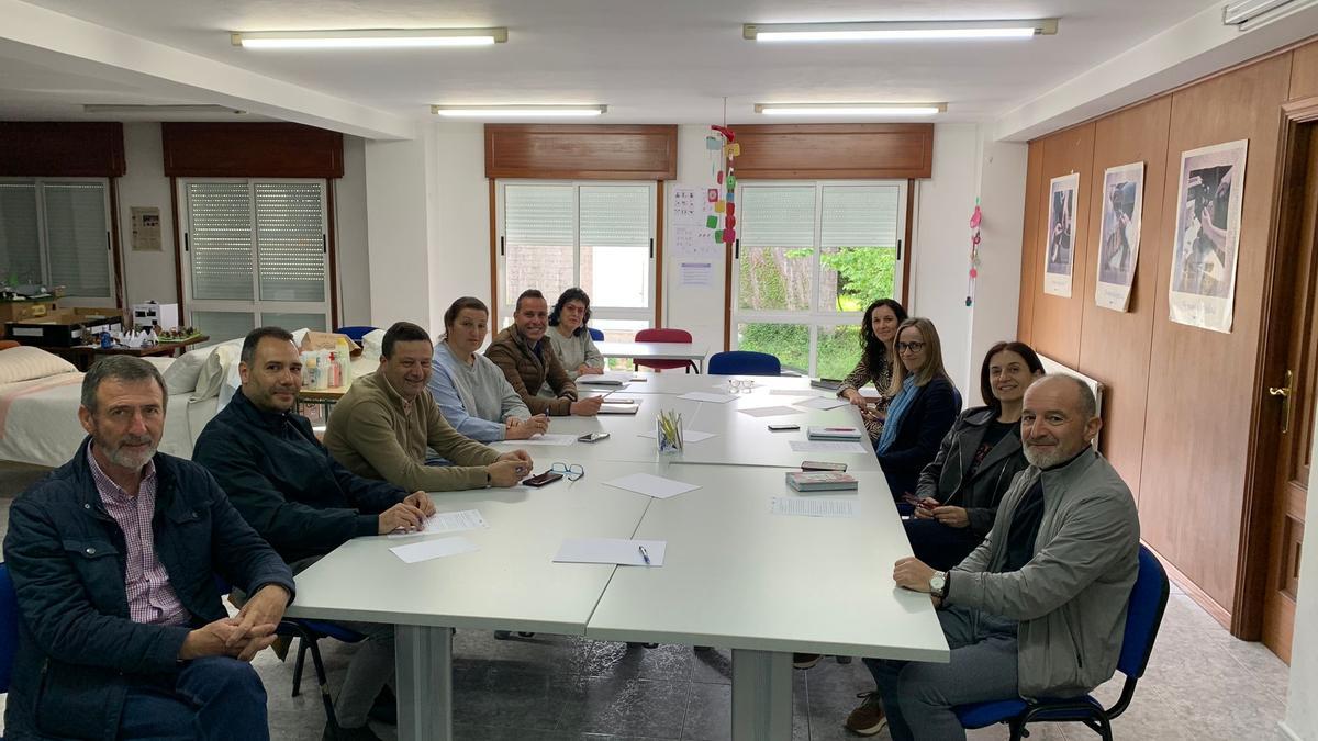 Reunión de los miembros del Programa de Integración de Emprego de Cuntis