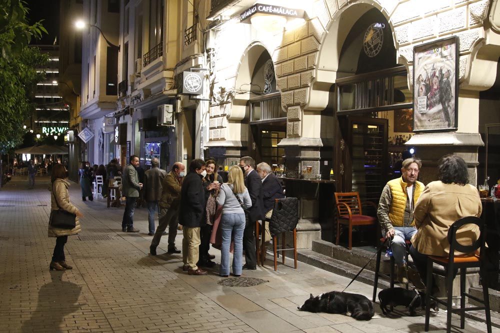 Viernes noche hasta las 10:30