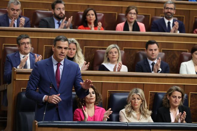 El presidente del Gobierno, Pedro Sánchez, interviene durante una sesión de control al Gobierno, en el Congreso de los Diputados, a 24 de abril de 2024, en Madrid (España).