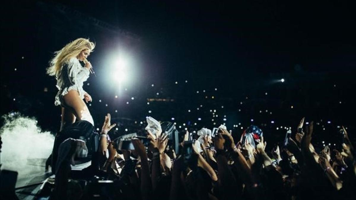 abertran34915168 barcelona  spain   august 3  beyonce performs during the for160804000706