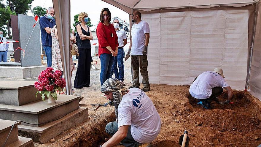 Primeras exhumaciones  de la Generalitat