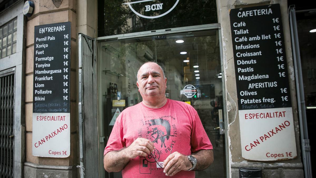 El bar de Barcelona on tot val 1 euro: de cerveses a hamburgueses
