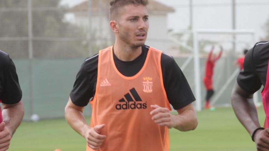 Fito Miranda ayer durante el entrenamiento.