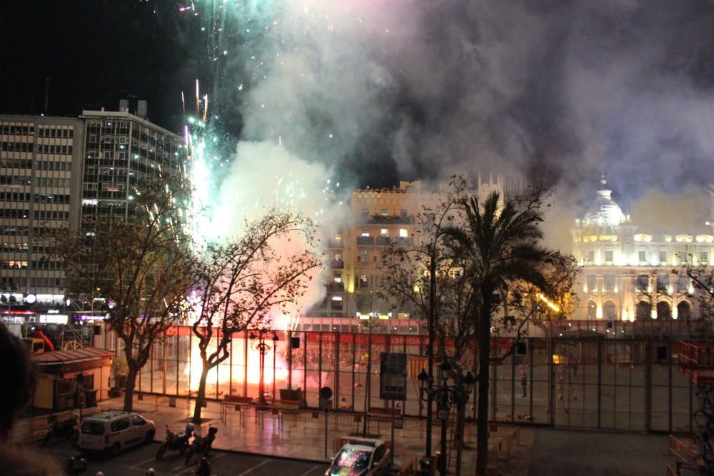 Fallas 2020. Mascletà nocturna del día 7