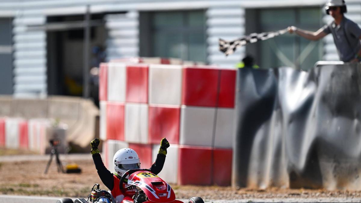 Un manresà de 10 anys, brillant al Campionat d'Espanya de kàrting: "M’agradaria arribar a la Fórmula 1"