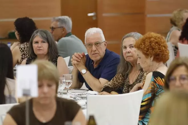 Encuentro de verano de la Asociación Española contra el cáncer, con responsables de la junta directiva y representantes del Ayuntamiento de Castelló