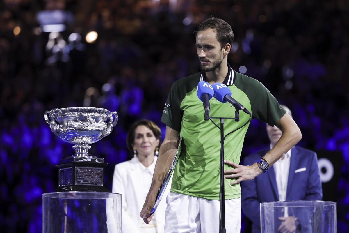 Jannik Sinner derrotar a Daniil Medvedev en la final del Abierto de Australia