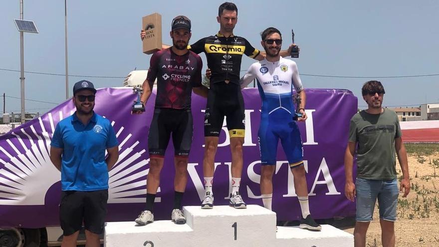 Ciclismo. Lluís Borrás, en lo más alto del podio en el Trofeo Binivista.