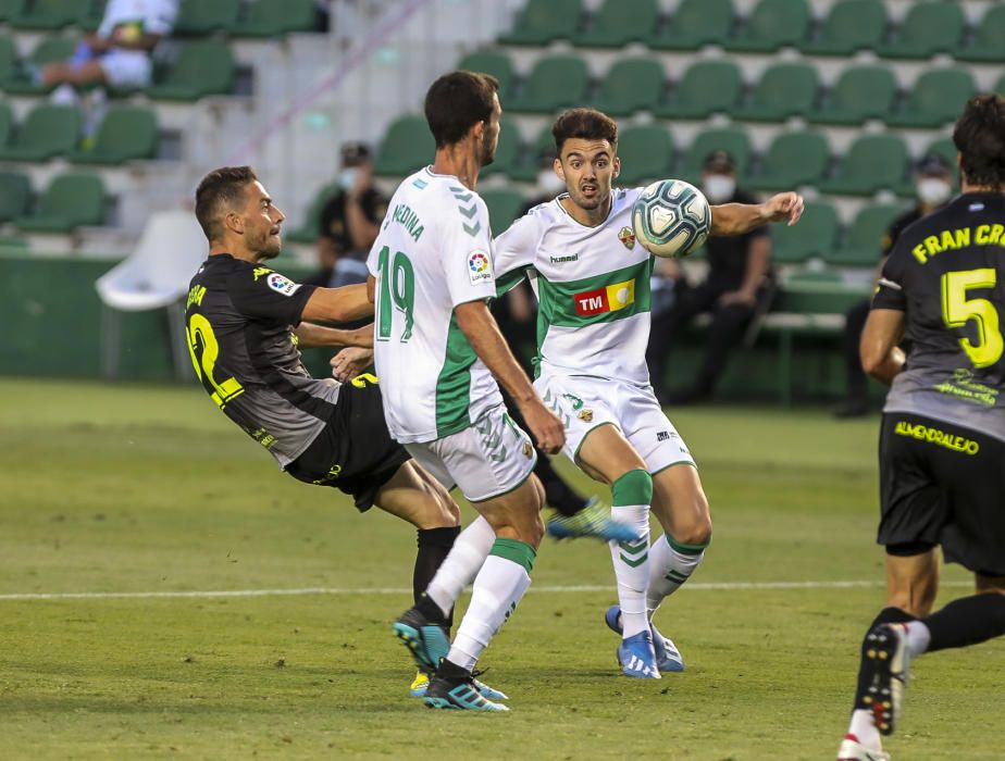 Los franjiverdes no pasan del empate frente a un Extremadura que fue mejor en muchos momentos del partido.