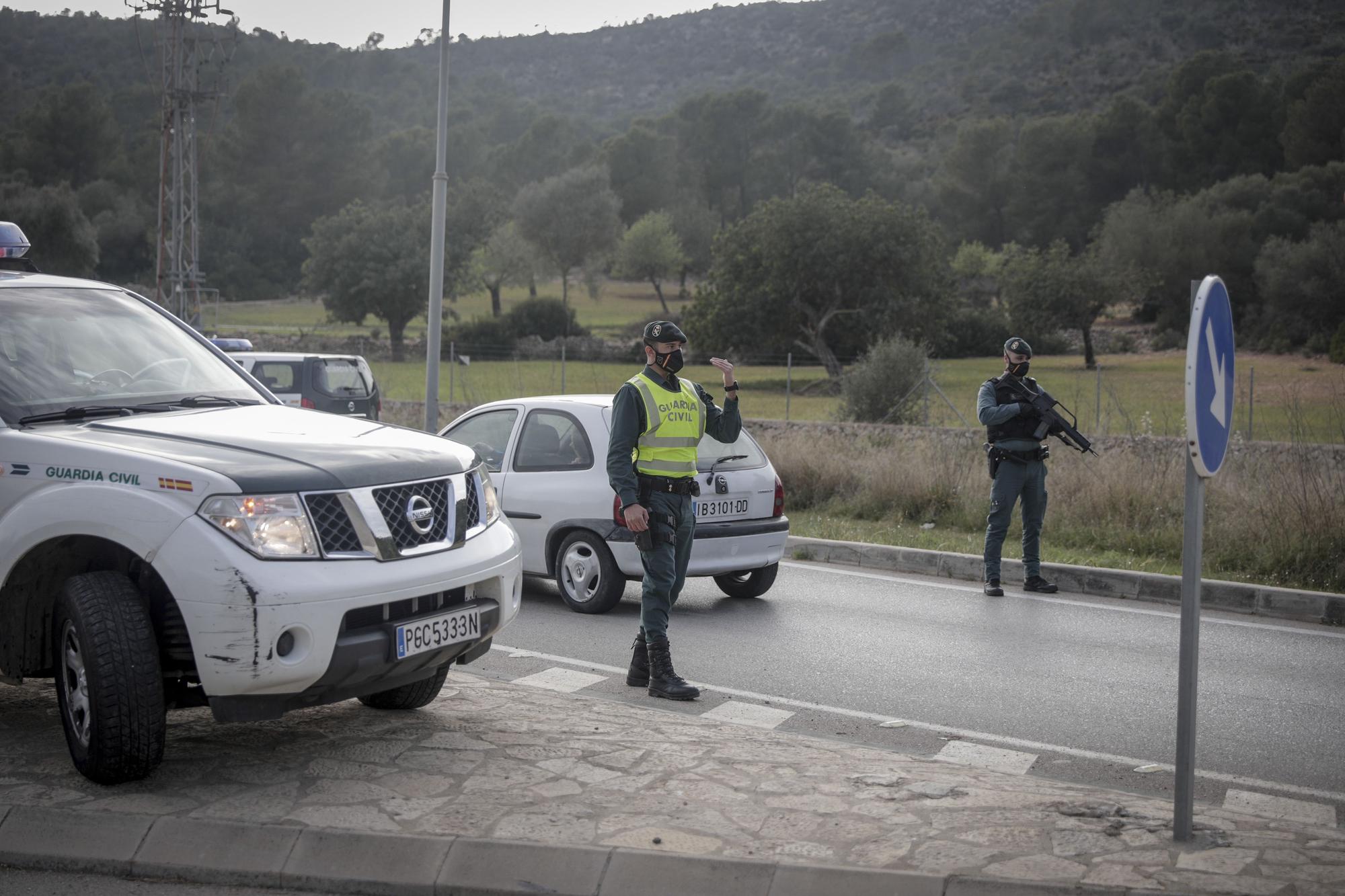 Desescalada de la tercera ola del coronavirus en Mallorca: Policía y Guardia Civil intensifican los controles en playas, bares y carreteras