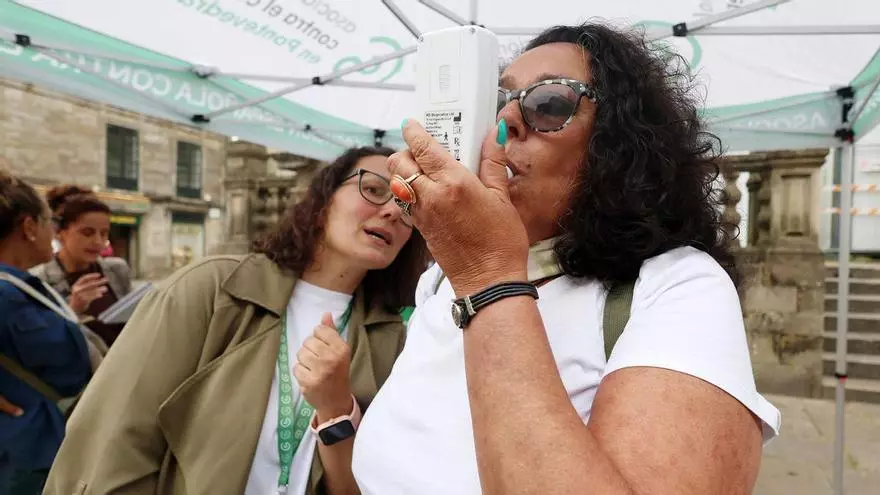 La AECC de Pontevedra sale a la calle por el Día Mundial Sin Tabaco