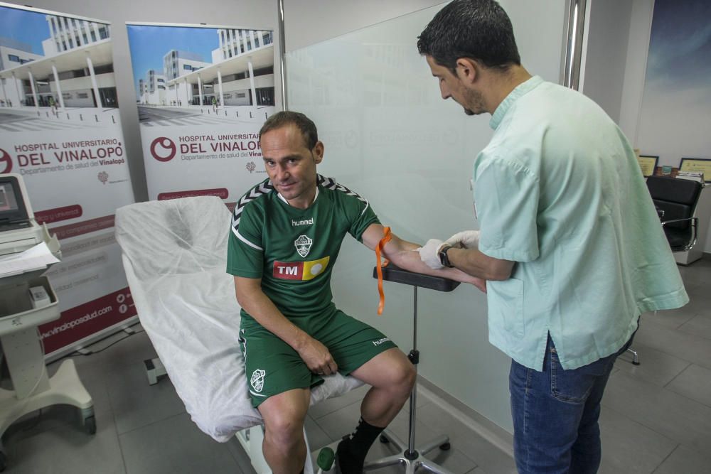 Los jugadores del Elche pasan las pruebas médicas