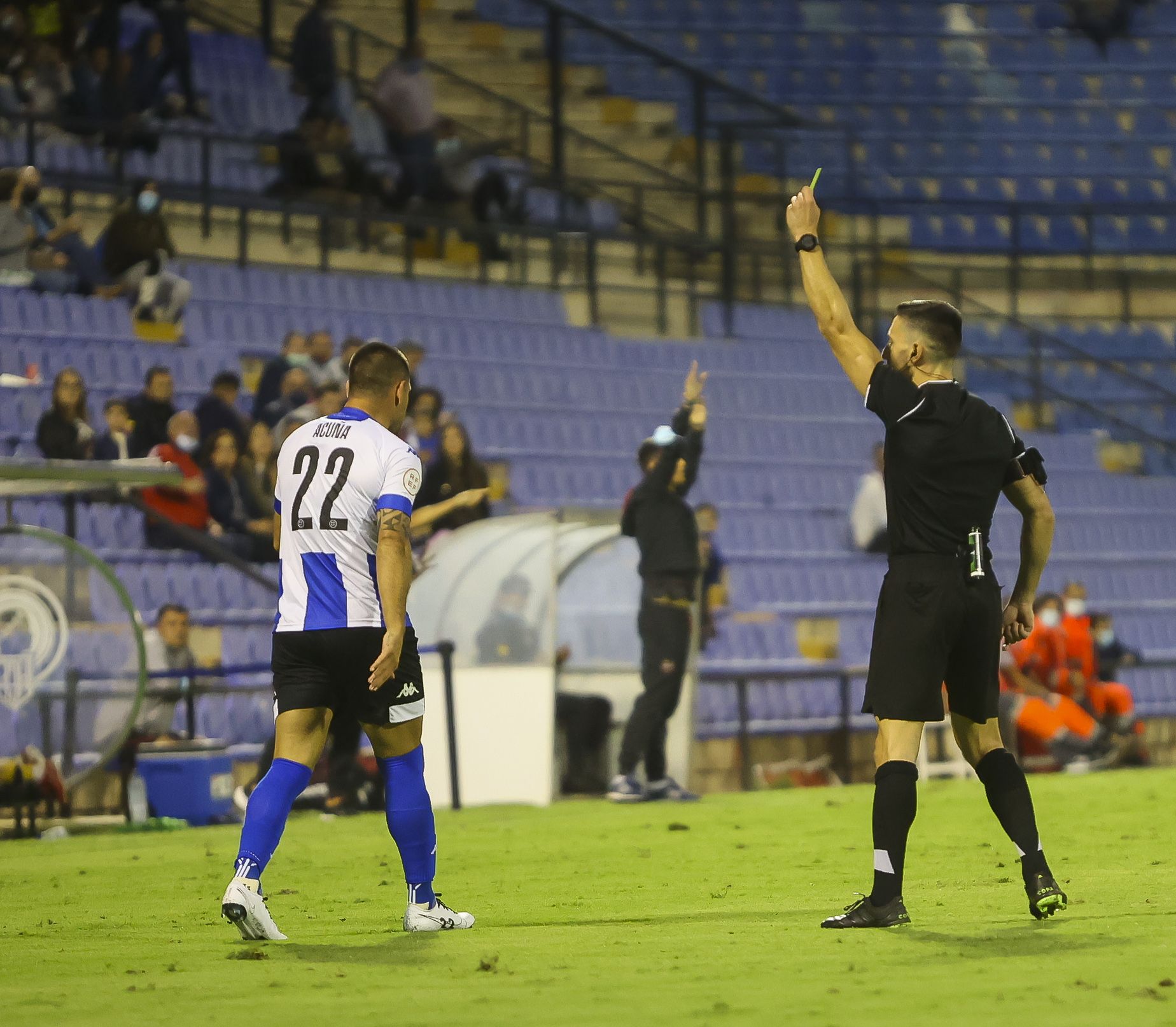 El Rico Pérez se harta del equipo: así se vivió en el estadio el Hércules - Atlético Levante