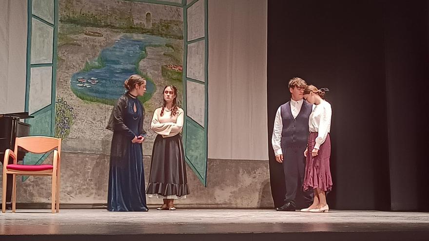 Cuando el teatro acaba uniendo a toda una comunidad educativa