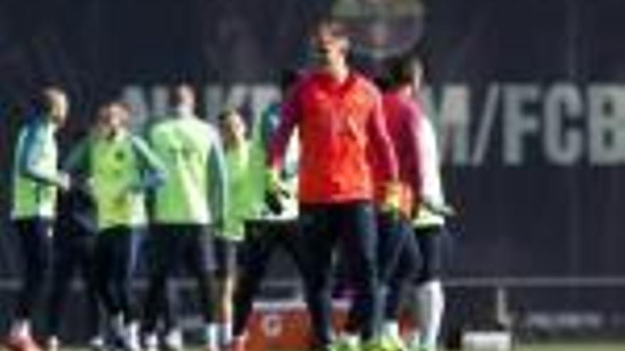 Imatge de l&#039;entrenament del Barça aquest dissabte a la Ciutat Esportiva Joan Gamper.