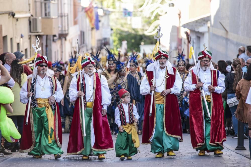 Reconquista y procesión en el cuarto día de las fiestas de Salinas