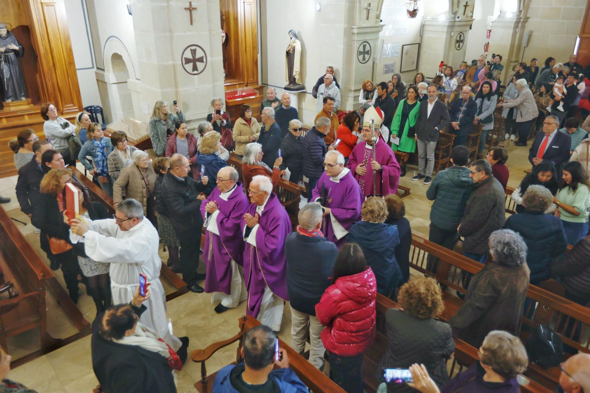 Así ha sido la eucaristía del Año Jubilar oficiada por el obispo José Ignacio Munilla en el Monasterio de Santa Faz