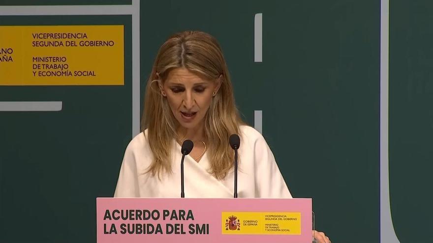 Yolanda Díaz: "La subida del SMI no destruye empleo, destruye pobreza"