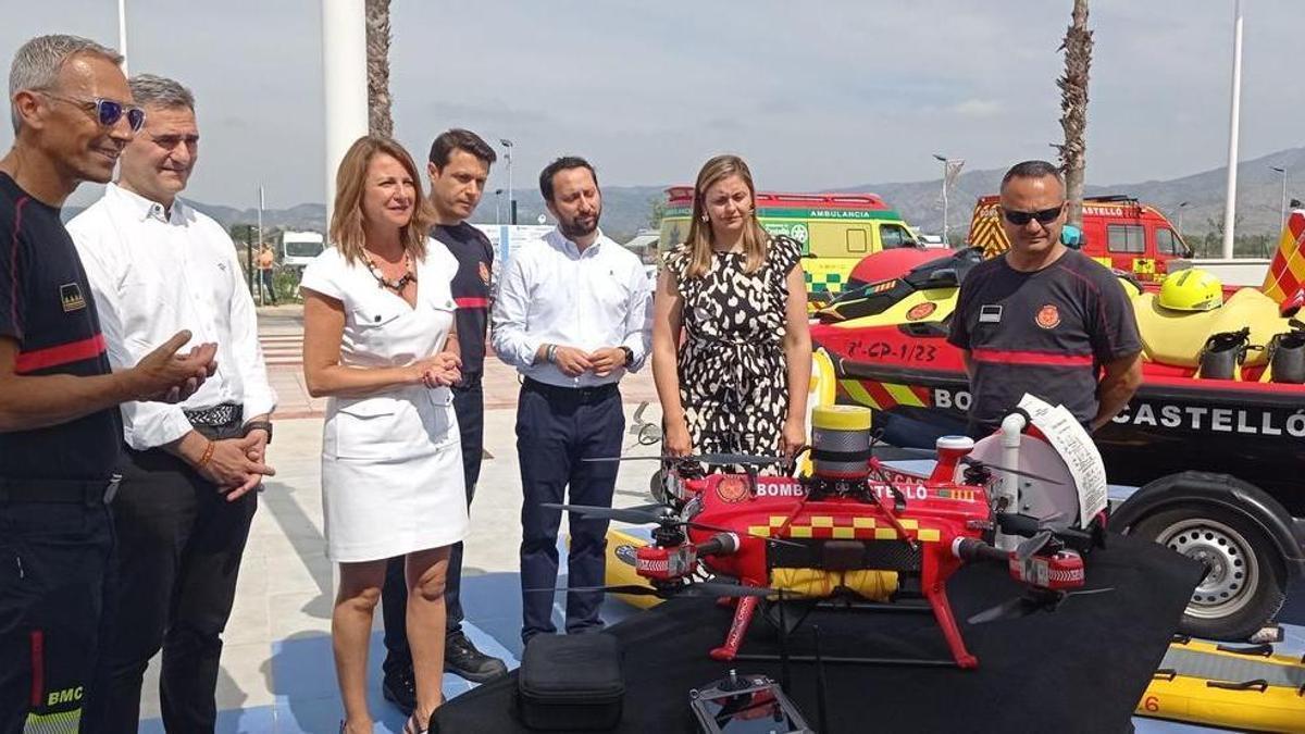 VERANO PLAYAS CASTELLÓN | De bicicletas acuáticas, tres drones y siete torres californianas a pulseras ‘antipérdida’ para niños. Todo preparado para el verano en las playas de Castelló