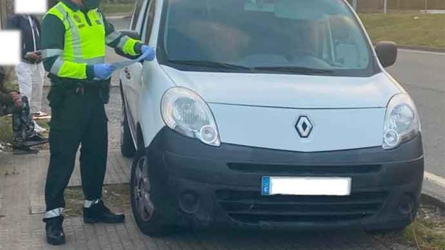 Detenida en A Coruña tras ser sorprendida mientras circulaba en un vehículo robado