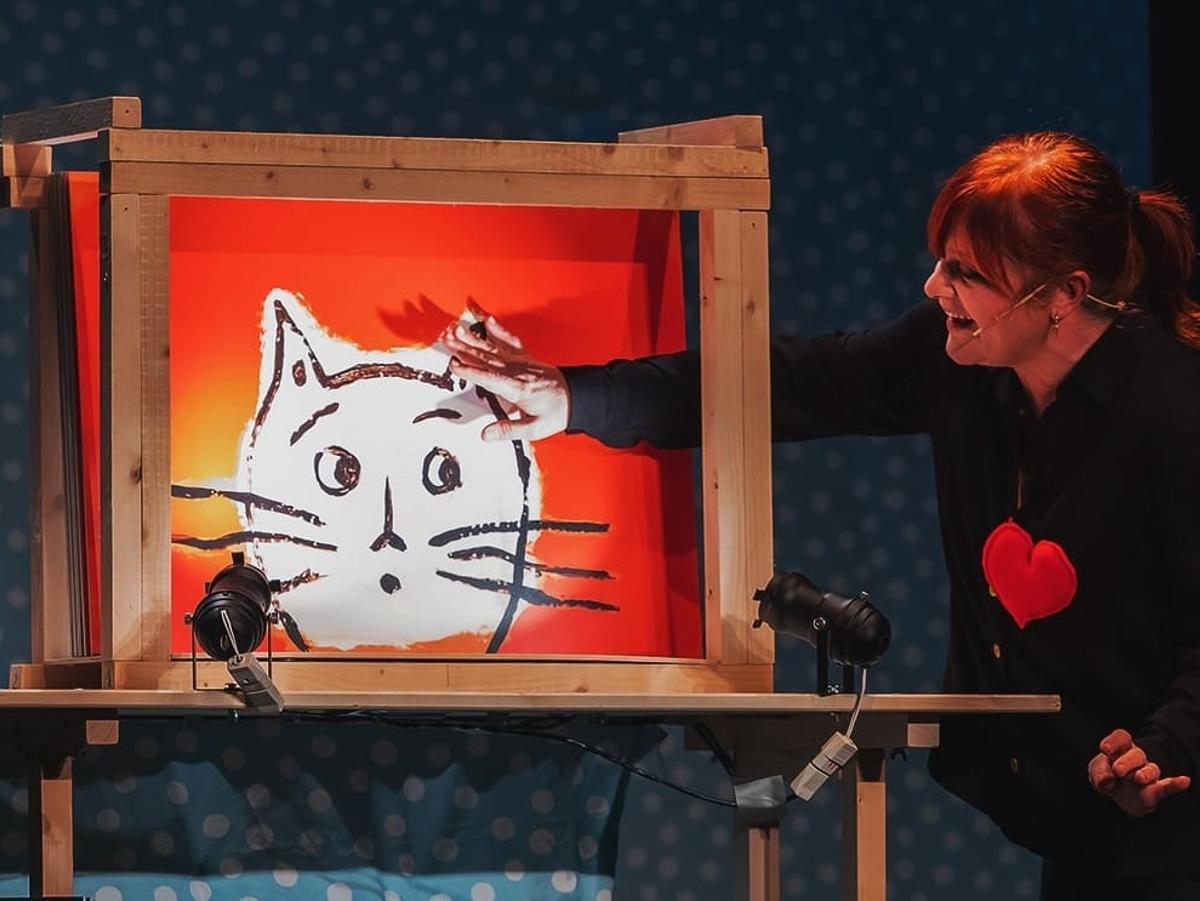 Cuentos MAGICOS Kamishibai, Los Claveles