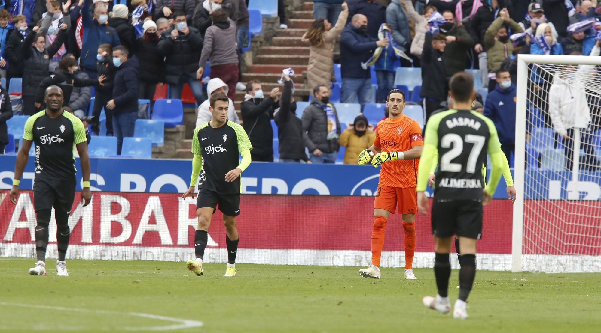 En imágenes: así fue la derrota del Sporting en La Romareda