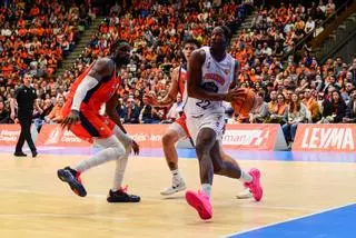 El derbi entre el Básquet Coruña y el Obradoiro en imágenes