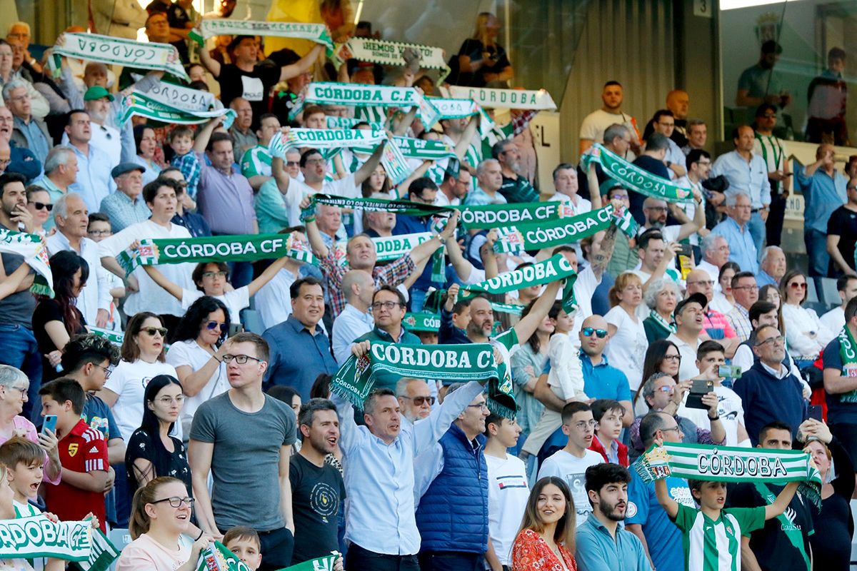 Las imágenes de la afición en el Córdoba CF - Racing Ferrol