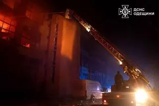 Ucrania denuncia que un ataque ruso con misiles y drones deja a miles de hogares sin luz