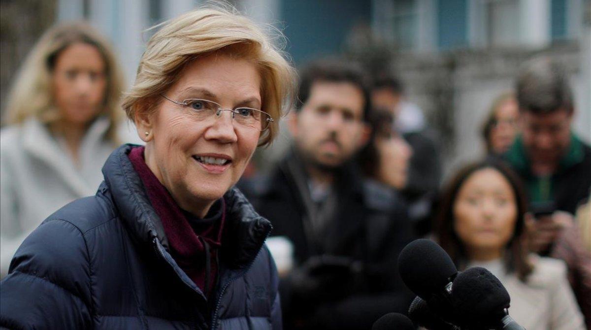 undefined46396624 u s  senator elizabeth warren  d ma  speaks to reporters  af190101104229