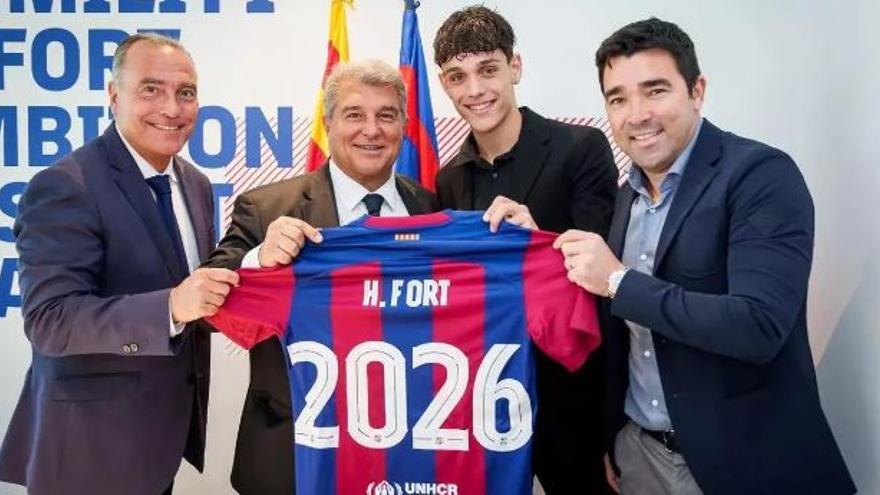 El Barça renova Héctor Fort fins al 2026