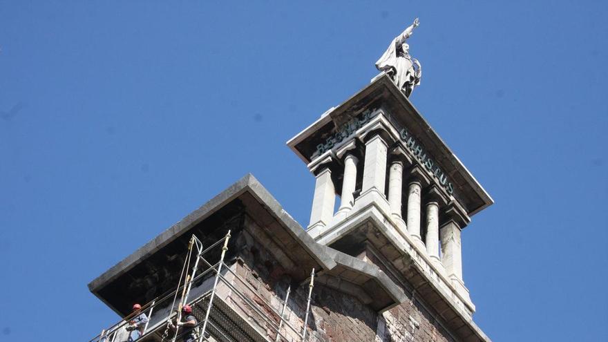 La Iglesiona y el Santón: dos iconos de Gijón que han dado para muchas historias...