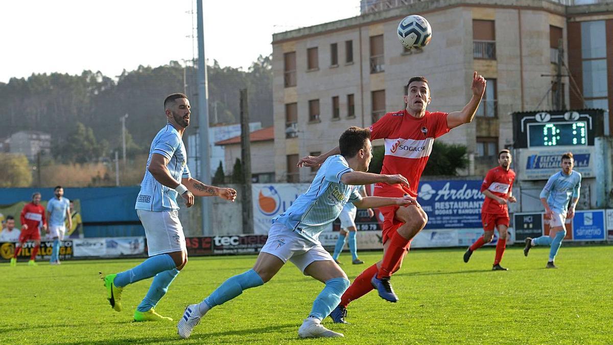 Partido de Preferente de la pasada temporada entre Villalonga y Gran Peña en San Pedro. |  // NOÉ PARGA