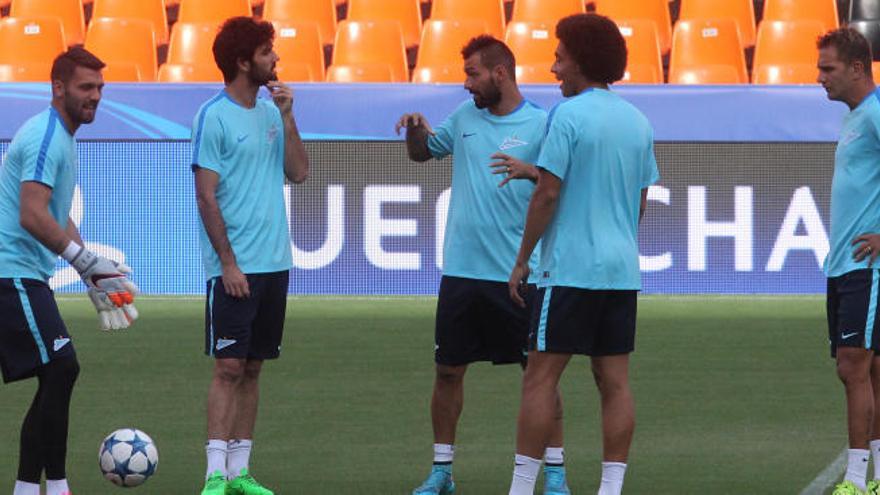 El Zenit se ejercitó en Mestalla.