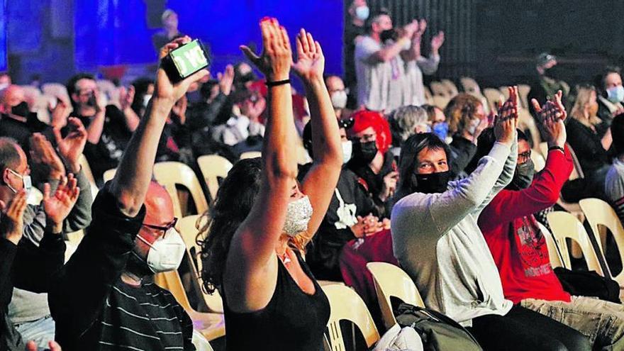 Públic en un concert a La Mirona de Salt, en una imatge d&#039;arxiu.