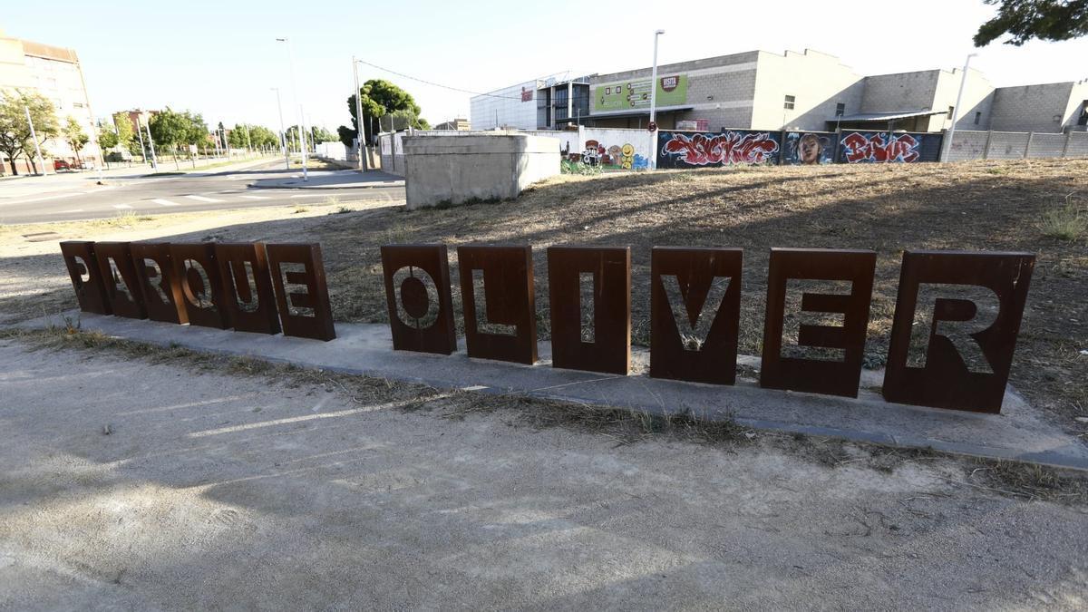 Los hechos tuvieron lugar en el parque Oeste del barrio Oliver.