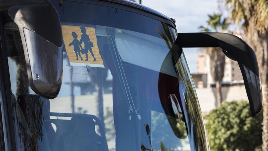 Tres de cada cuatro autobuses escolares de Valencia circulan en situación irregular