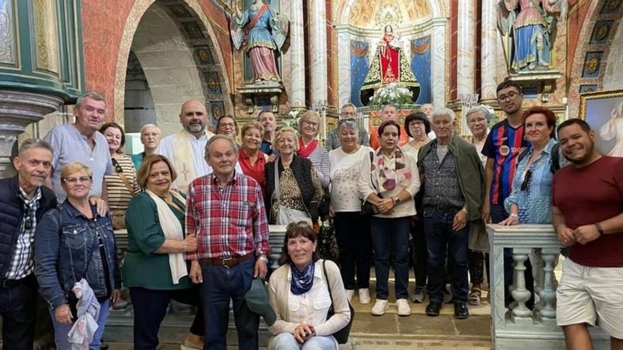 Peregrinaciones a O Corpiño desde Tenerife y la Región de Murcia