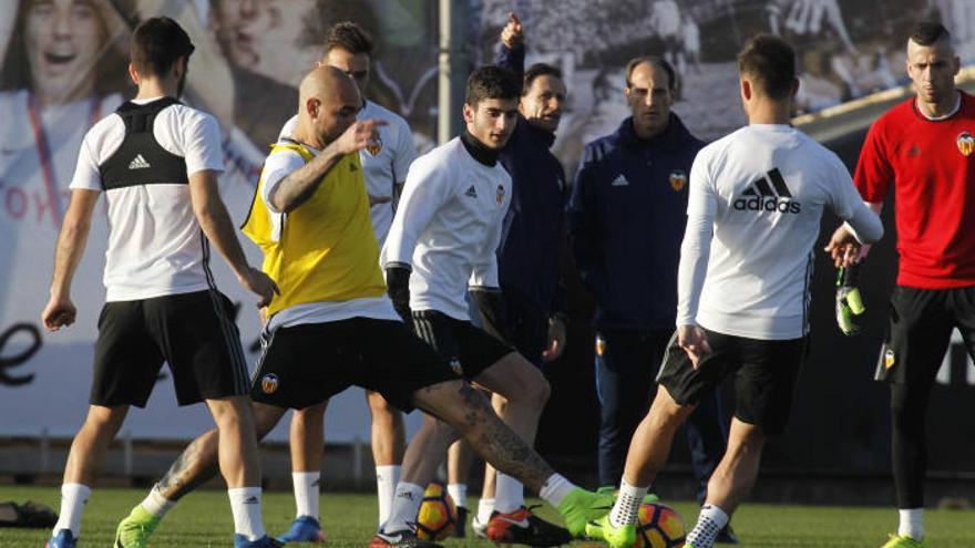 Una victoria ante el Madrid alejaría el descenso a 10 puntos.